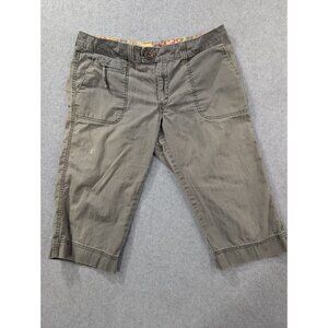 Levis Tab Twills Capris Womens Size 10 Grey Flat Front Pockets Flap back Summer